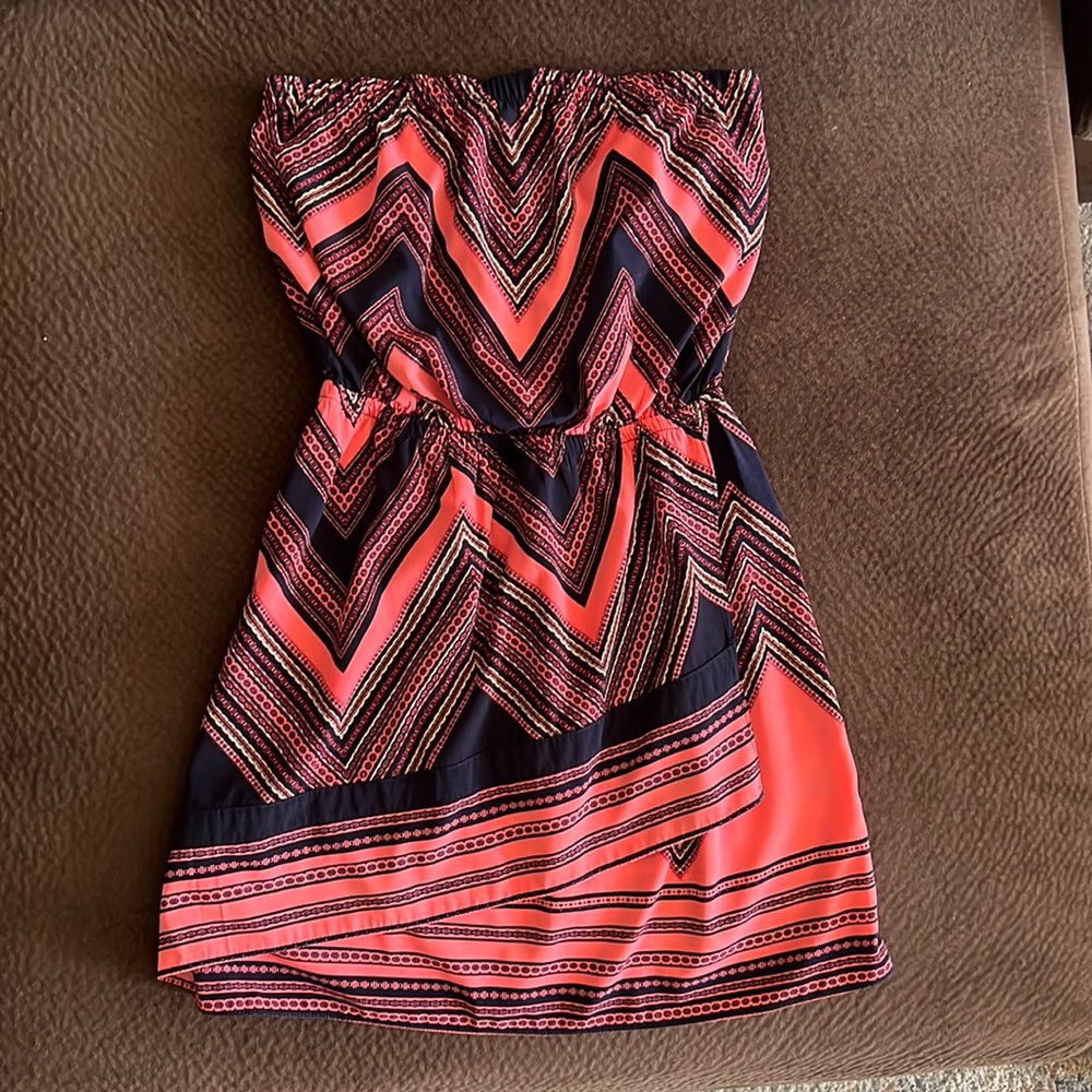 Express strapless dress with cinched waist
